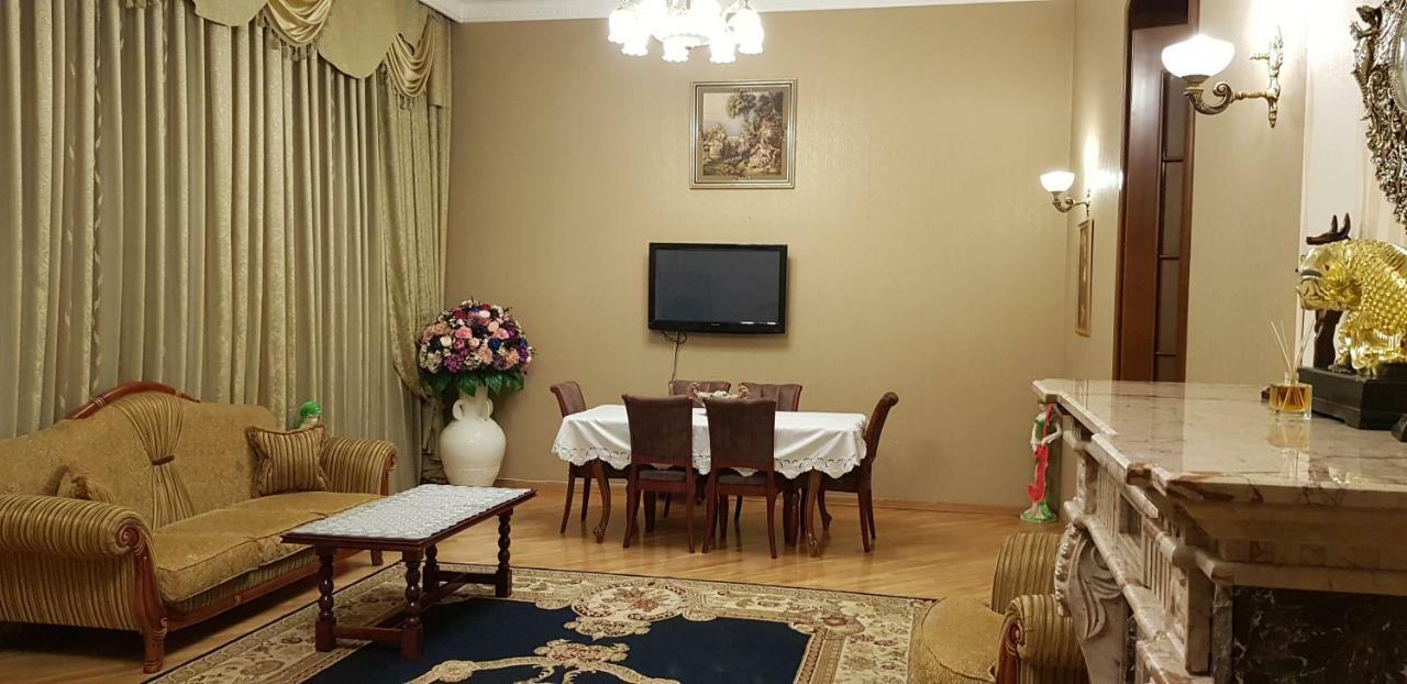 Gulluoglu Royal Suite Luxury Apartment Baku Eksteriør bilde